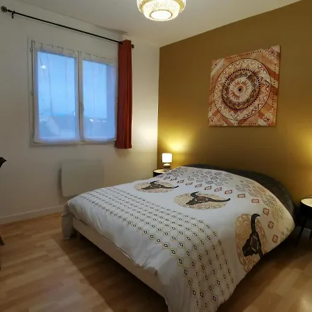 Beau T4 Lumineux Au Calme, Grande Terrasse Apartament