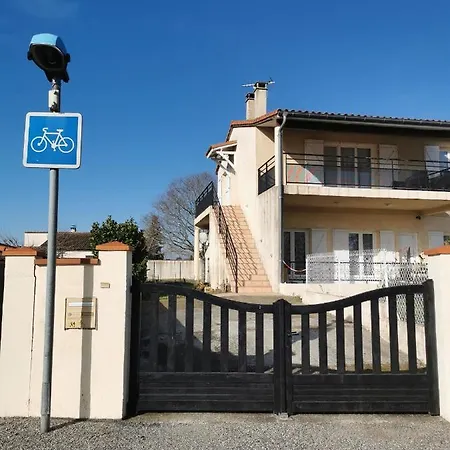 Beau T4 Lumineux Au Calme, Grande Terrasse Apartman