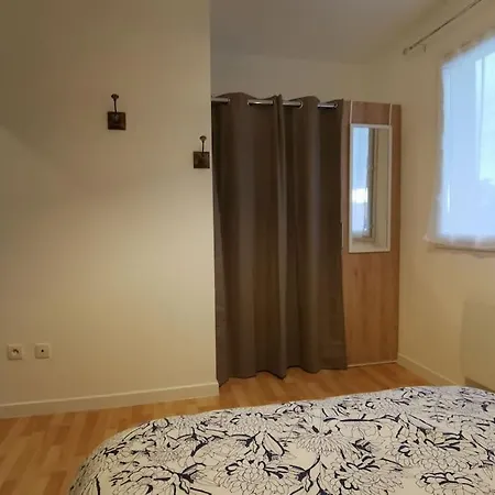 Beau T4 Lumineux Au Calme, Grande Terrasse Apartman *